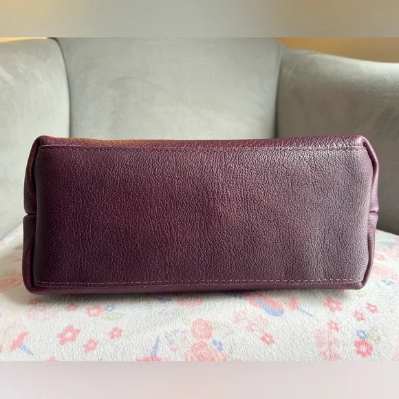 Portland Leather Large Raindrop in Plum - Picture 5 of 7